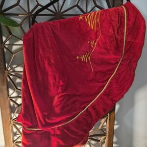 Red  Classy Vintage Pier1 Velvet Christmas Tree Skirt